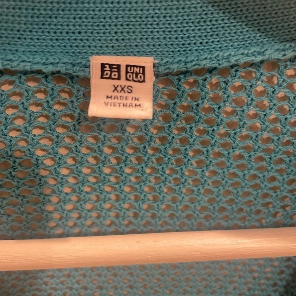 Uniqlo Women’s Mesh Long Sleeve Cardigan - Picture 3 of 3